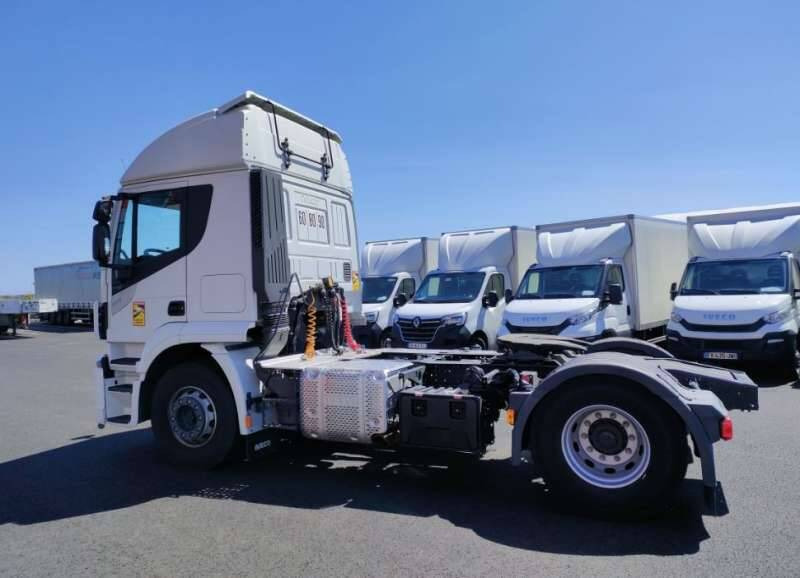 Tracteur 19 TONNES 360 CV 1 COUCHETTE - Τράκτορας: φωτογραφία 3 Tracteur 19 TONNES 360 CV 1 COUCHETTE - Τράκτορας: φωτογραφία 3