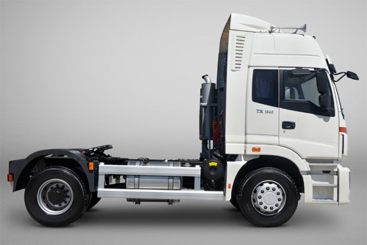 FOTON Foton 6 Wheeler Truck Head for Sale in Tanzania - Τράκτορας: φωτογραφία 4 FOTON Foton 6 Wheeler Truck Head for Sale in Tanzania - Τράκτορας: φωτογραφία 4