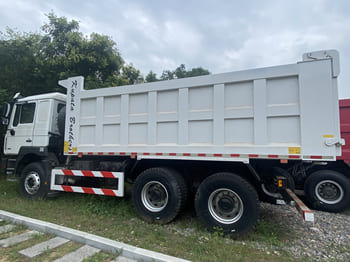 SHACMAN Shacman Tipper Truck F3000 for Sale in Nigeria - Φορτηγό: φωτογραφία 1 SHACMAN Shacman Tipper Truck F3000 for Sale in Nigeria - Φορτηγό: φωτογραφία 1