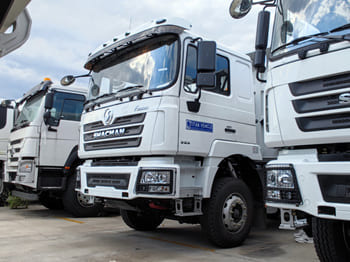 SHACMAN Shacman Tractor Truck for Sale in Malawi - Φορτηγό: φωτογραφία 3 SHACMAN Shacman Tractor Truck for Sale in Malawi - Φορτηγό: φωτογραφία 3