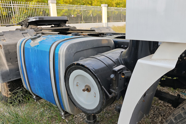 SHACMAN Shacman X3000 Tractor for Sale in Sierra Leone - Τράκτορας: φωτογραφία 4 SHACMAN Shacman X3000 Tractor for Sale in Sierra Leone - Τράκτορας: φωτογραφία 4