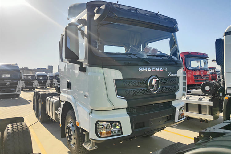 SHACMAN Shacman X3000 Truck Head for Sale in Malawi - Τράκτορας: φωτογραφία 1 SHACMAN Shacman X3000 Truck Head for Sale in Malawi - Τράκτορας: φωτογραφία 1