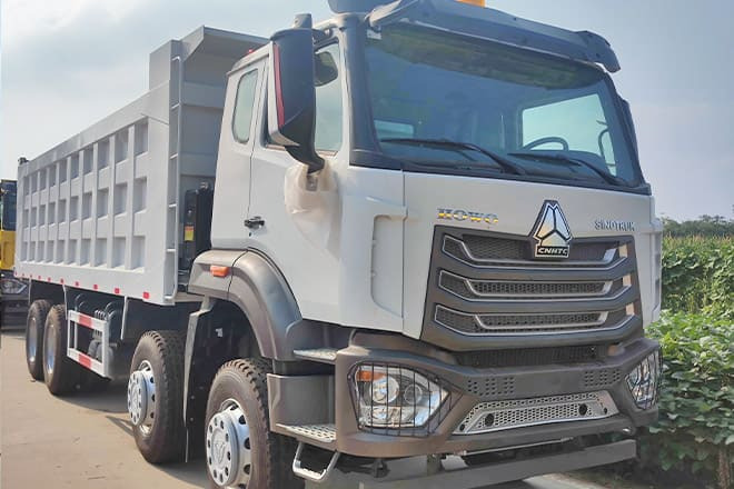 SINOTRUK Sinotruk Howo 8x4 Dump Truck for Sale in Guinea - Φορτηγό ανατρεπόμενο: φωτογραφία 1 SINOTRUK Sinotruk Howo 8x4 Dump Truck for Sale in Guinea - Φορτηγό ανατρεπόμενο: φωτογραφία 1