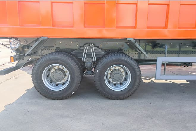 SINOTRUK Sinotruk Howo 8x4 Tipper Trucks for Sale in Ghana - Φορτηγό ανατρεπόμενο: φωτογραφία 4 SINOTRUK Sinotruk Howo 8x4 Tipper Trucks for Sale in Ghana - Φορτηγό ανατρεπόμενο: φωτογραφία 4