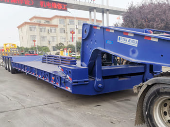 TITAN 120 Ton Lowboy Truck Trailer for Sale in Zambia - Επικαθήμενο με χαμηλό δάπεδο: φωτογραφία 2 TITAN 120 Ton Lowboy Truck Trailer for Sale in Zambia - Επικαθήμενο με χαμηλό δάπεδο: φωτογραφία 2