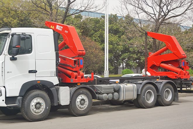 XCMG 37 Ton Side Loader Truck for Sale in Mexico - Φορτηγό μεταφοράς εμπορευματοκιβωτίων/ Κινητό αμάξωμα: φωτογραφία 5 XCMG 37 Ton Side Loader Truck for Sale in Mexico - Φορτηγό μεταφοράς εμπορευματοκιβωτίων/ Κινητό αμάξωμα: φωτογραφία 5