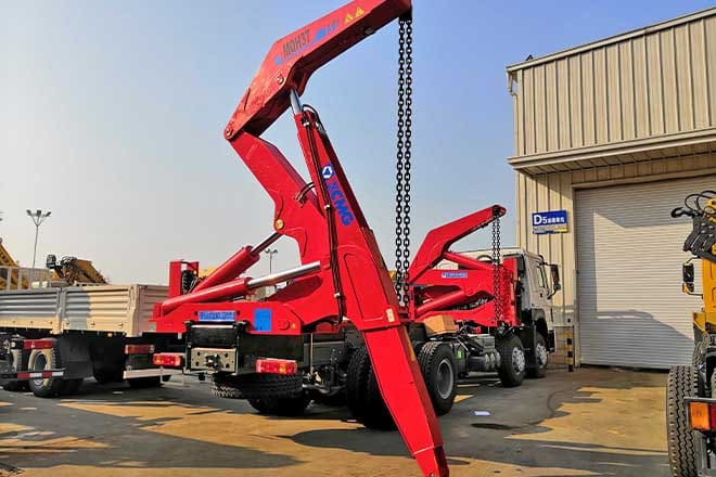 XCMG XCMG Side Loader Truck Container for Sale in Barbados - Φορτηγό μεταφοράς εμπορευματοκιβωτίων/ Κινητό αμάξωμα: φωτογραφία 4 XCMG XCMG Side Loader Truck Container for Sale in Barbados - Φορτηγό μεταφοράς εμπορευματοκιβωτίων/ Κινητό αμάξωμα: φωτογραφία 4