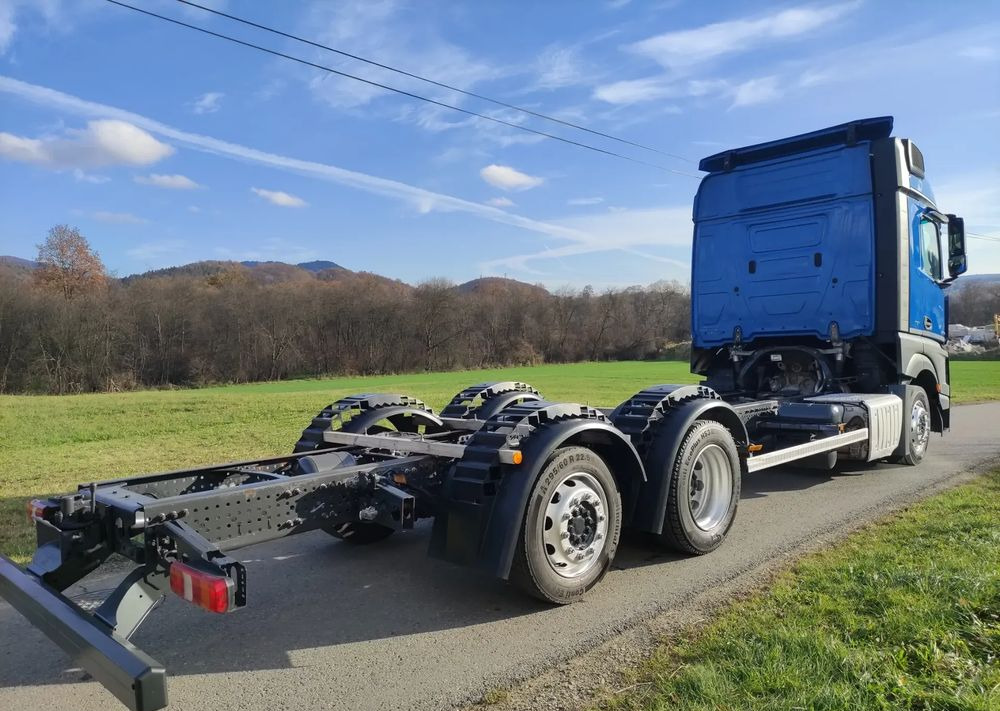 Mercedes-Benz ACTROS 2642 low deck ramo do zabudowy - Φορτηγό σασί: φωτογραφία 4 Mercedes-Benz ACTROS 2642 low deck ramo do zabudowy - Φορτηγό σασί: φωτογραφία 4