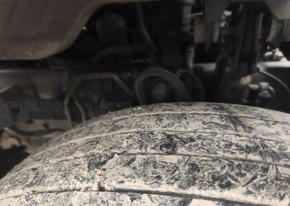 Renault Gama D 18.280  rama do zabudowy poduszka - Φορτηγό σασί: φωτογραφία 4 Renault Gama D 18.280  rama do zabudowy poduszka - Φορτηγό σασί: φωτογραφία 4