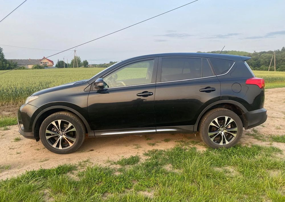 Toyota RAV4 2.0 D-4D 4x4 - SUV: φωτογραφία 5 Toyota RAV4 2.0 D-4D 4x4 - SUV: φωτογραφία 5