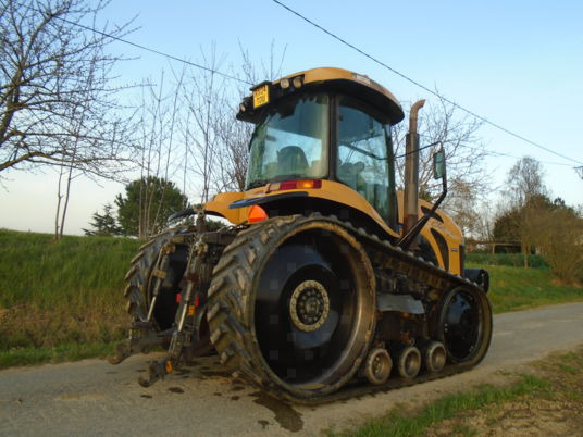 Challenger MT765B - Ερπυστριοφόρο τρακτέρ: φωτογραφία 5 Challenger MT765B - Ερπυστριοφόρο τρακτέρ: φωτογραφία 5