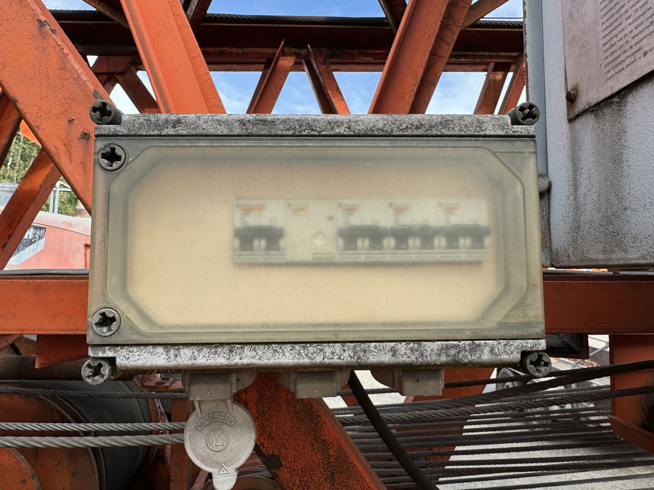 Arcomet T 33 A - Πυργογερανός: φωτογραφία 1 Arcomet T 33 A - Πυργογερανός: φωτογραφία 1