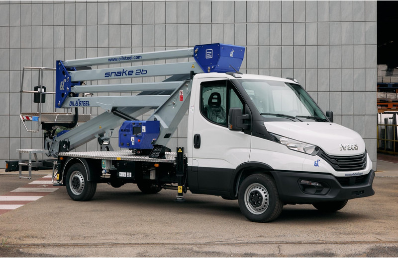 Oil & Steel Snake 26 Sobre IVECO 35S14 Distancia entre ejes 4100 mm - Πλατφόρμα εναέρια: φωτογραφία 1 Oil & Steel Snake 26 Sobre IVECO 35S14 Distancia entre ejes 4100 mm - Πλατφόρμα εναέρια: φωτογραφία 1