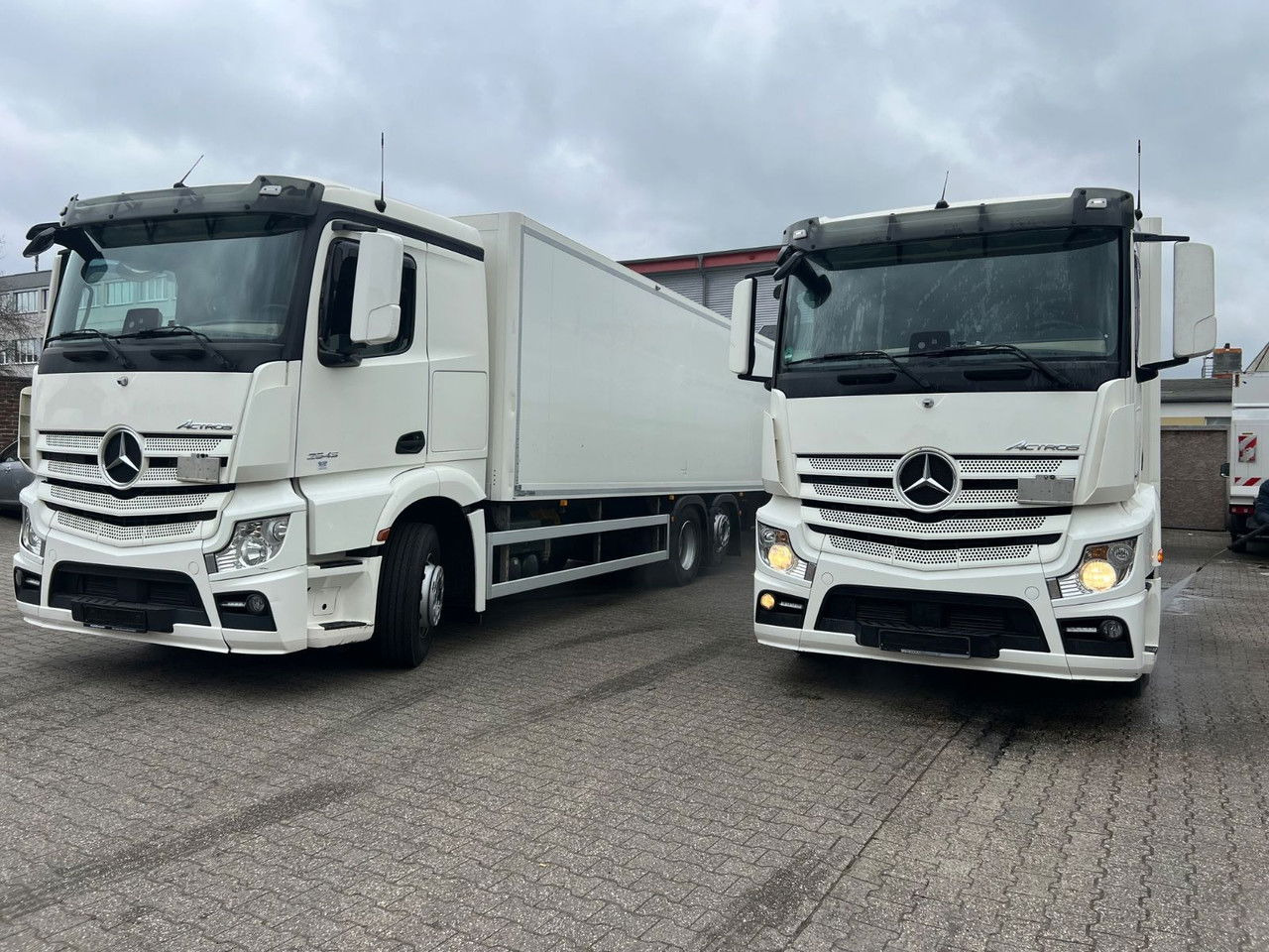 Mercedes-Benz Actros 2543 LBW Voll-Luft-Gefed-Lang Kof - Φορτηγό κόφα: φωτογραφία 1 Mercedes-Benz Actros 2543 LBW Voll-Luft-Gefed-Lang Kof - Φορτηγό κόφα: φωτογραφία 1