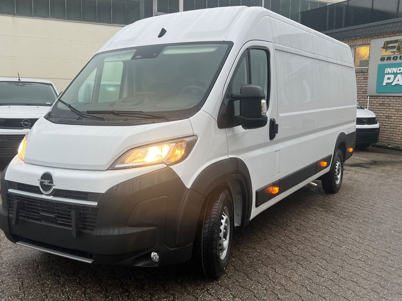 Opel Kasten 3,5 L4 H2 PS 180 Automatik+AHK Kasten 3,5 L4 H2 PS 180 Automatik+AHK - Βαν: φωτογραφία 1 Opel Kasten 3,5 L4 H2 PS 180 Automatik+AHK Kasten 3,5 L4 H2 PS 180 Automatik+AHK - Βαν: φωτογραφία 1