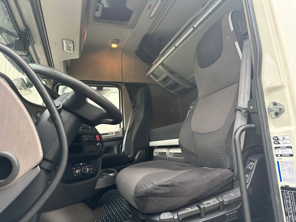 DAF XF 460 SpaceCab Retarder TÜV neu DAF XF 460 SpaceCab Retarder - Φορτηγό μεταφοράς εμπορευματοκιβωτίων/ Κινητό αμάξωμα: φωτογραφία 5 DAF XF 460 SpaceCab Retarder TÜV neu DAF XF 460 SpaceCab Retarder - Φορτηγό μεταφοράς εμπορευματοκιβωτίων/ Κινητό αμάξωμα: φωτογραφία 5