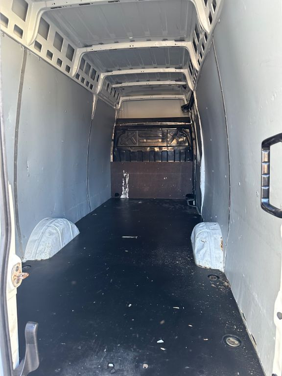 Iveco Daily 35S14 MAXI L4H3 HiMatic Iveco Daily 35S14 MAXI L4H3 HiMatic - Βαν: φωτογραφία 5 Iveco Daily 35S14 MAXI L4H3 HiMatic Iveco Daily 35S14 MAXI L4H3 HiMatic - Βαν: φωτογραφία 5