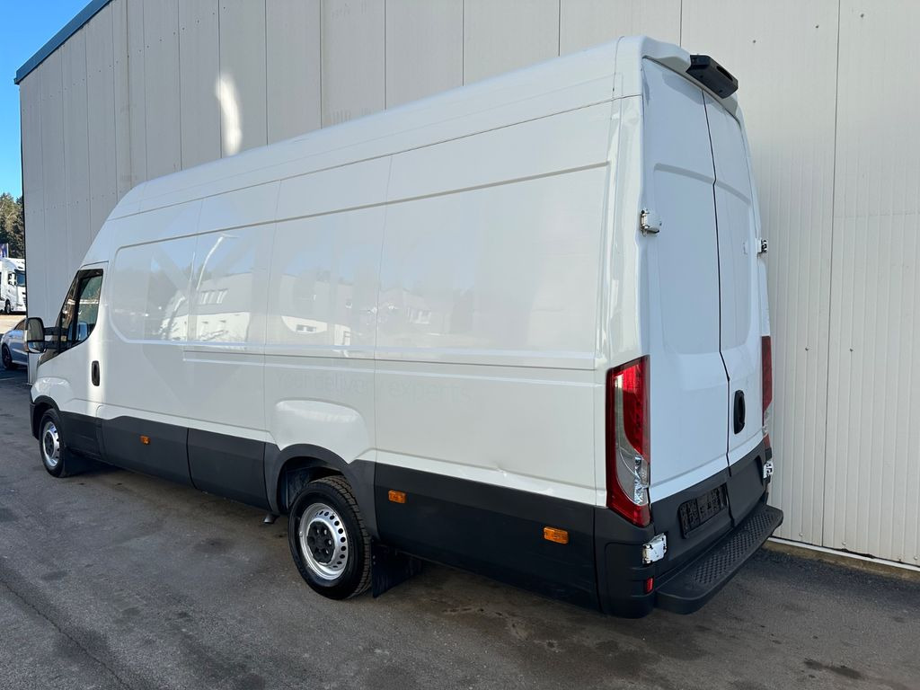 Iveco Daily 35S14 MAXI L4H3 HiMatic Iveco Daily 35S14 MAXI L4H3 HiMatic - Βαν: φωτογραφία 4 Iveco Daily 35S14 MAXI L4H3 HiMatic Iveco Daily 35S14 MAXI L4H3 HiMatic - Βαν: φωτογραφία 4