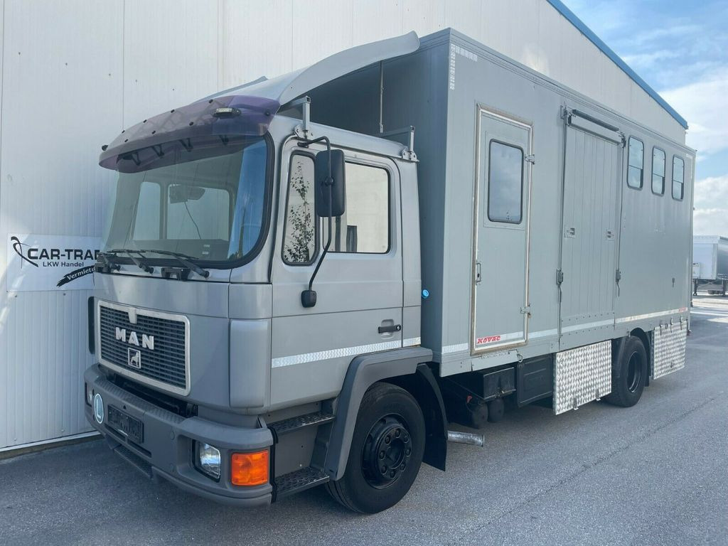 MAN 12.192 Pferdetransporter - Φορτηγό μεταφοράς αλόγων: φωτογραφία 1 MAN 12.192 Pferdetransporter - Φορτηγό μεταφοράς αλόγων: φωτογραφία 1