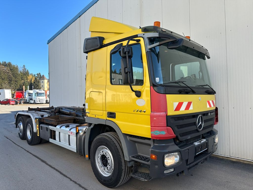 Mercedes-Benz Actros 2744 EEV 3 Pedale Retarder 20T Hacken - Φορτηγό φόρτωσης γάντζου: φωτογραφία 2 Mercedes-Benz Actros 2744 EEV 3 Pedale Retarder 20T Hacken - Φορτηγό φόρτωσης γάντζου: φωτογραφία 2