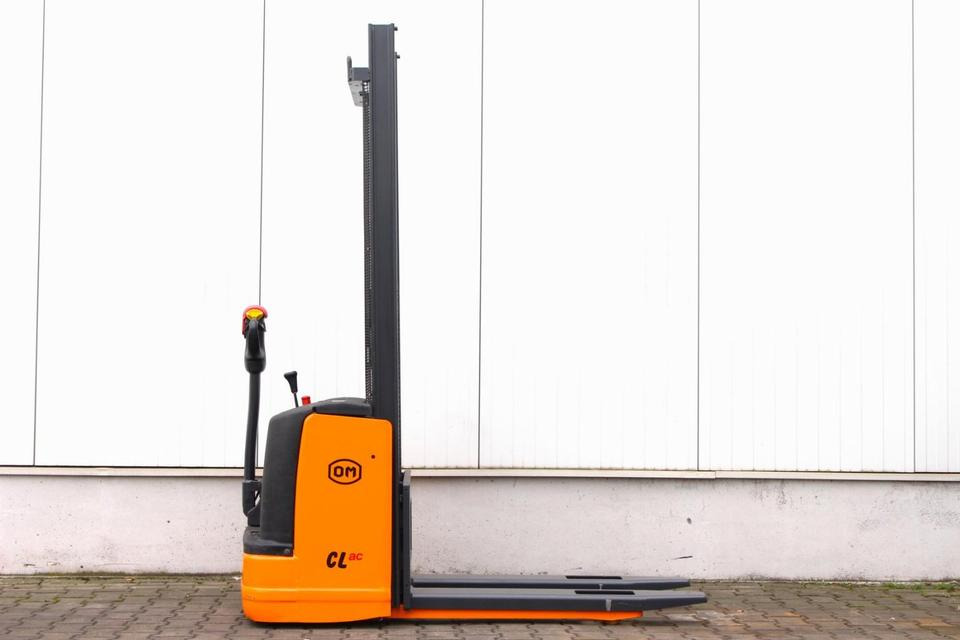 OM CL10,5ac - Batterie NEU - Μηχάνημα στοίβαξης: φωτογραφία 2 OM CL10,5ac - Batterie NEU - Μηχάνημα στοίβαξης: φωτογραφία 2