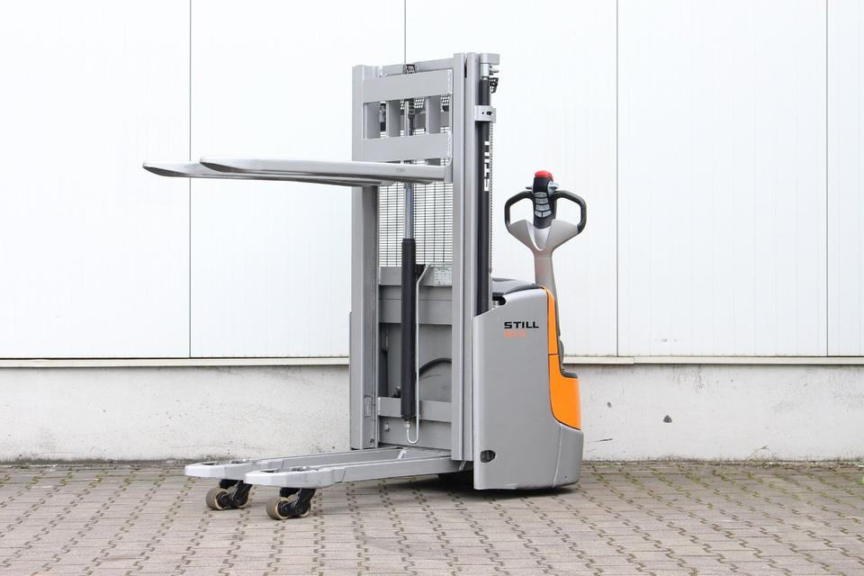 STILL EXV12i - Initialhub - Μηχάνημα στοίβαξης: φωτογραφία 2 STILL EXV12i - Initialhub - Μηχάνημα στοίβαξης: φωτογραφία 2