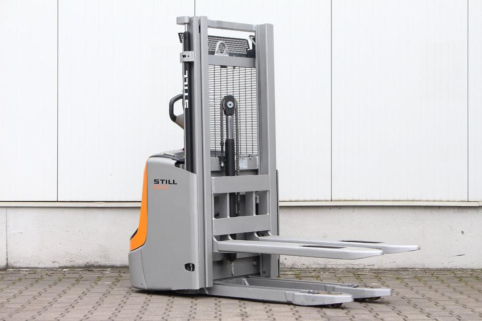 STILL EXV12i - Initialhub - Μηχάνημα στοίβαξης: φωτογραφία 4 STILL EXV12i - Initialhub - Μηχάνημα στοίβαξης: φωτογραφία 4