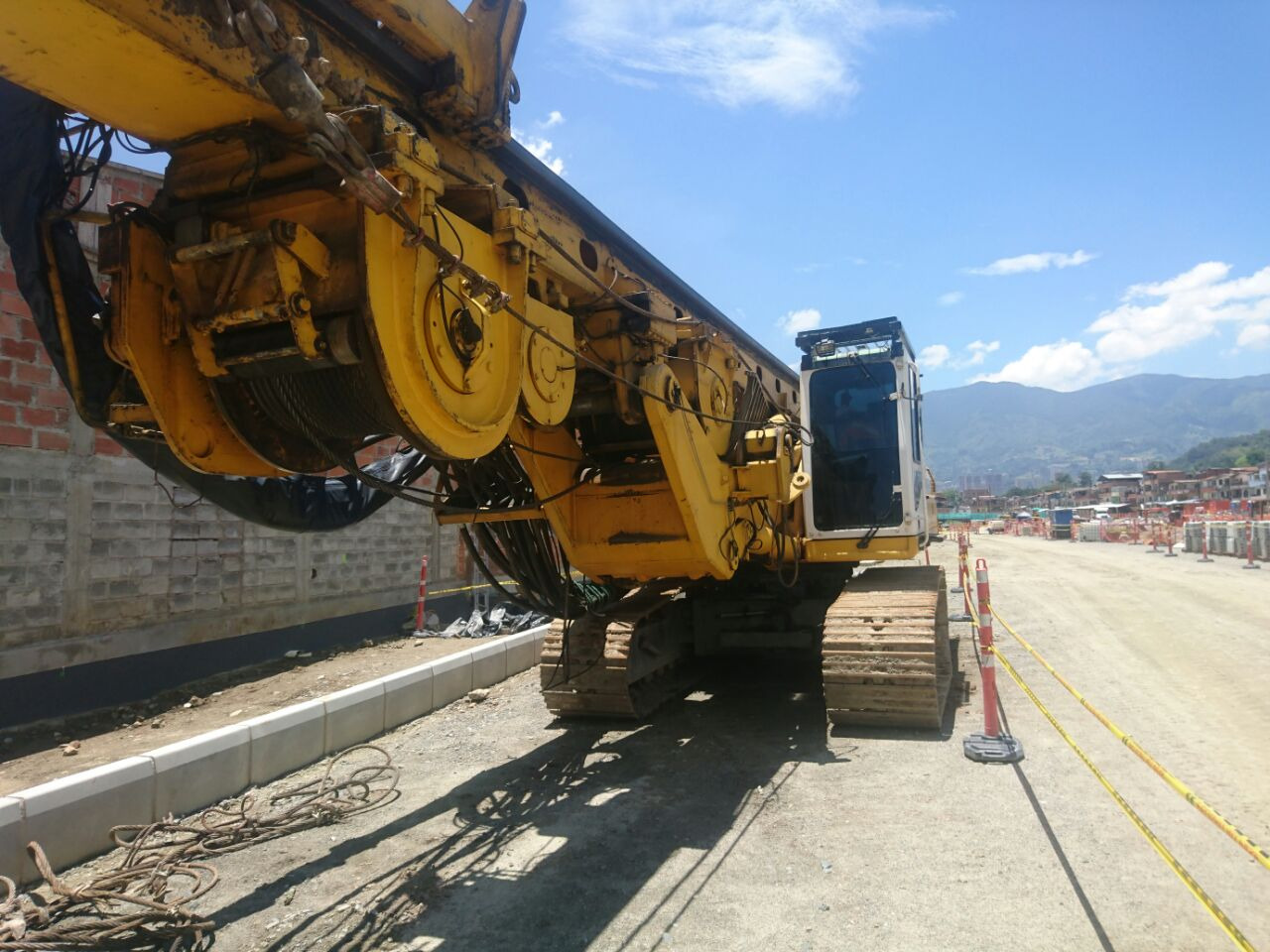 BAUER BG 22H - Μηχάνημα διάτρησης: φωτογραφία 4 BAUER BG 22H - Μηχάνημα διάτρησης: φωτογραφία 4