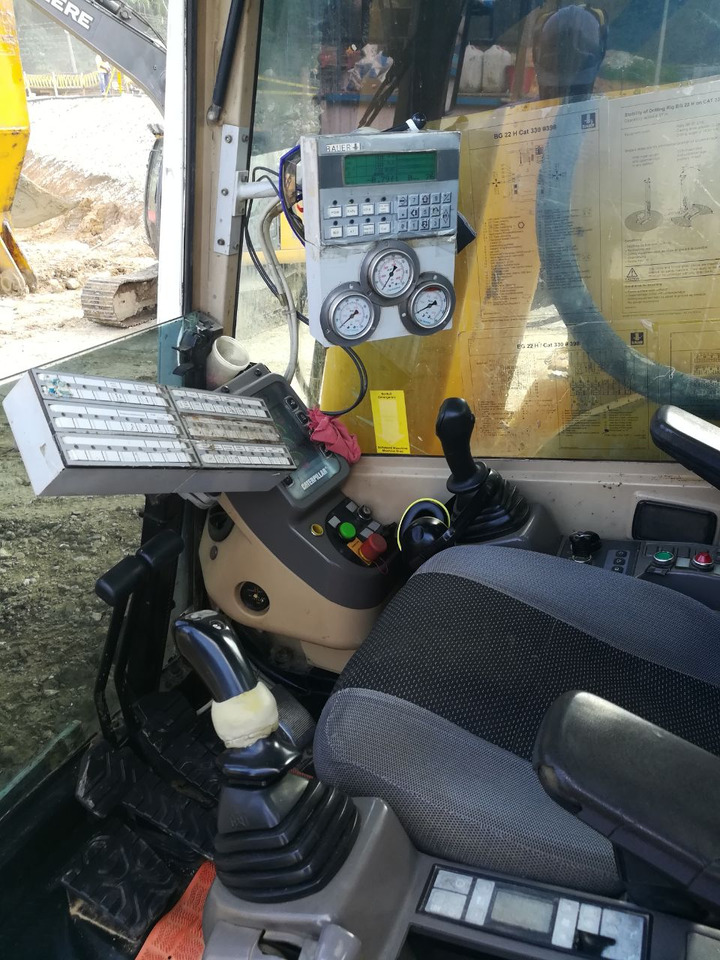 BAUER BG 22H - Μηχάνημα διάτρησης: φωτογραφία 5 BAUER BG 22H - Μηχάνημα διάτρησης: φωτογραφία 5