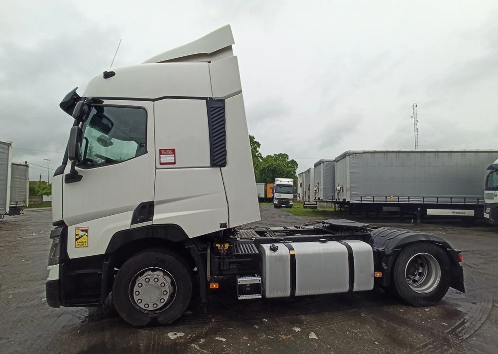 Renault T - Τράκτορας: φωτογραφία 4 Renault T - Τράκτορας: φωτογραφία 4