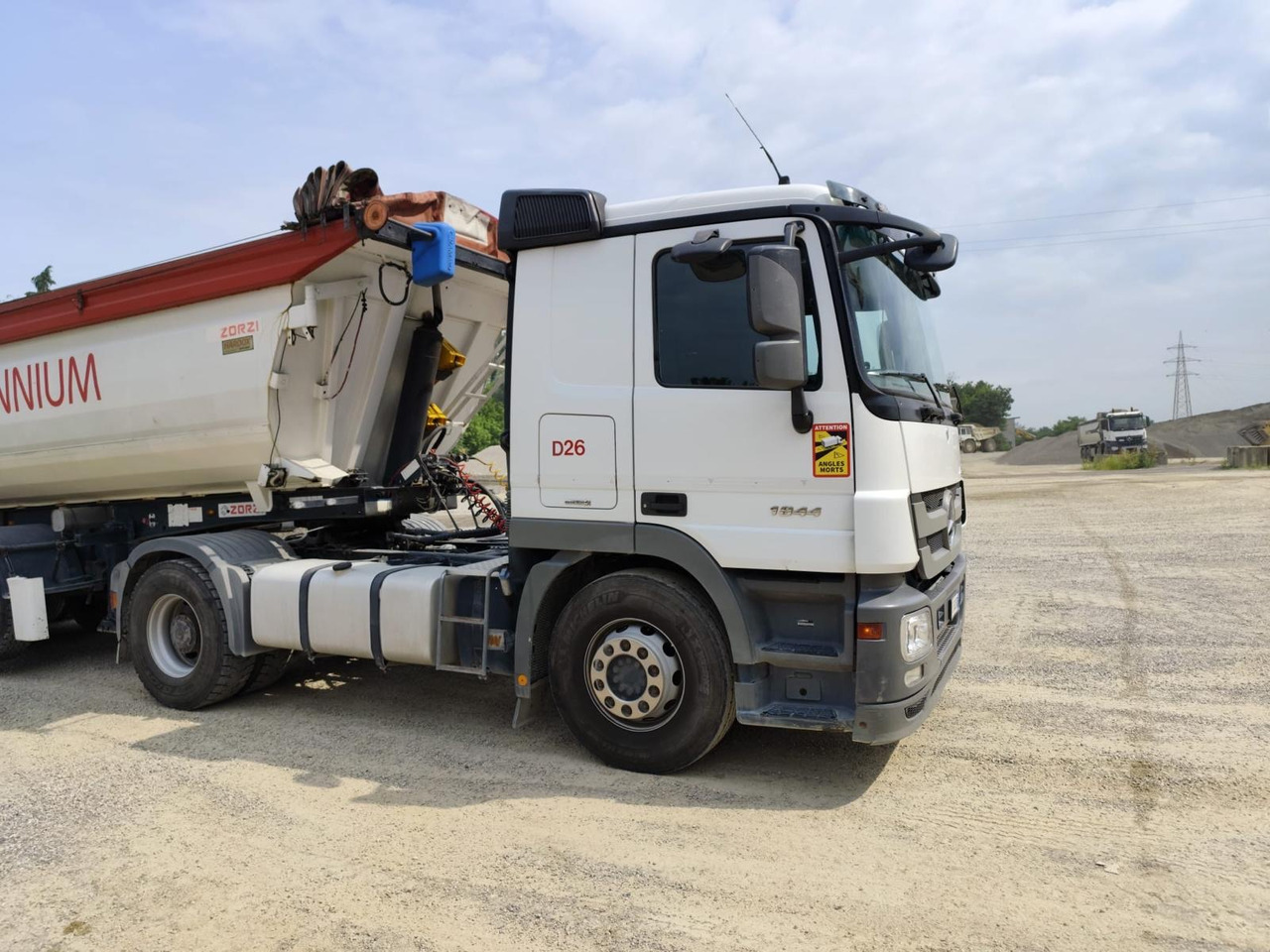 MERCEDES-BENZ ACTROS - Τράκτορας: φωτογραφία 3 MERCEDES-BENZ ACTROS - Τράκτορας: φωτογραφία 3