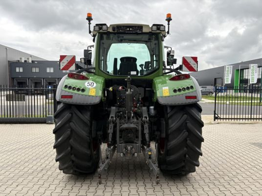 Fendt 720 VARIO S4 POWER - Τρακτέρ: φωτογραφία 4 Fendt 720 VARIO S4 POWER - Τρακτέρ: φωτογραφία 4