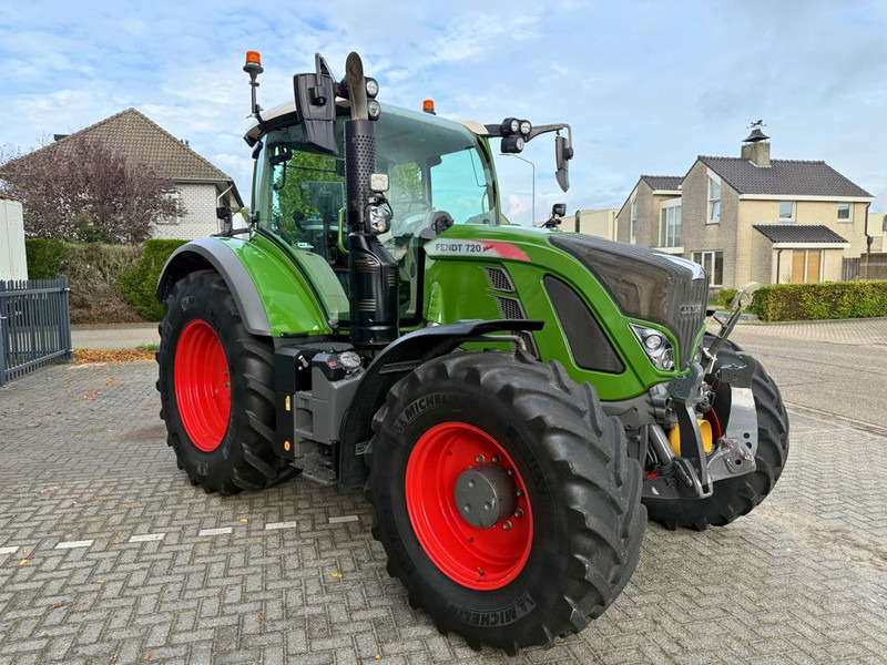 Fendt 720 S4 Vario Profi Plus - Τρακτέρ: φωτογραφία 4 Fendt 720 S4 Vario Profi Plus - Τρακτέρ: φωτογραφία 4