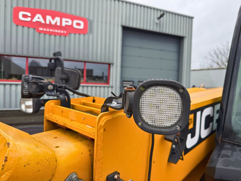 Νέα Τηλεσκοπικός φορτωτής JCB 541-70 Agri Super: φωτογραφία 12 Νέα Τηλεσκοπικός φορτωτής JCB 541-70 Agri Super: φωτογραφία 12