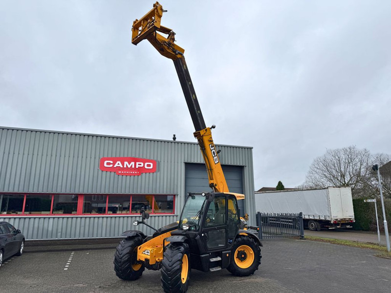 Νέα Τηλεσκοπικός φορτωτής JCB 541-70 Agri Super: φωτογραφία 17 Νέα Τηλεσκοπικός φορτωτής JCB 541-70 Agri Super: φωτογραφία 17