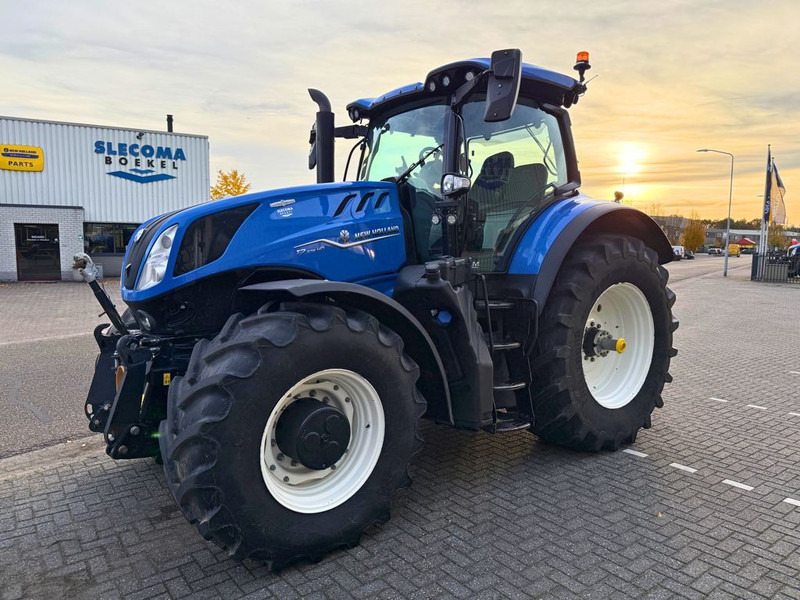 New Holland T7.275HD AC Stage V New Gen - Τρακτέρ: φωτογραφία 1 New Holland T7.275HD AC Stage V New Gen - Τρακτέρ: φωτογραφία 1