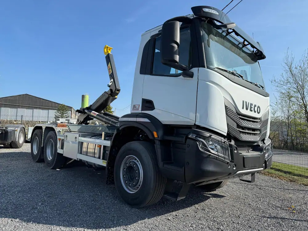 Iveco AD300T48 HYVALIFT 20 TONS*pare-choc hydraulique - Φορτηγό φόρτωσης γάντζου: φωτογραφία 2 Iveco AD300T48 HYVALIFT 20 TONS*pare-choc hydraulique - Φορτηγό φόρτωσης γάντζου: φωτογραφία 2