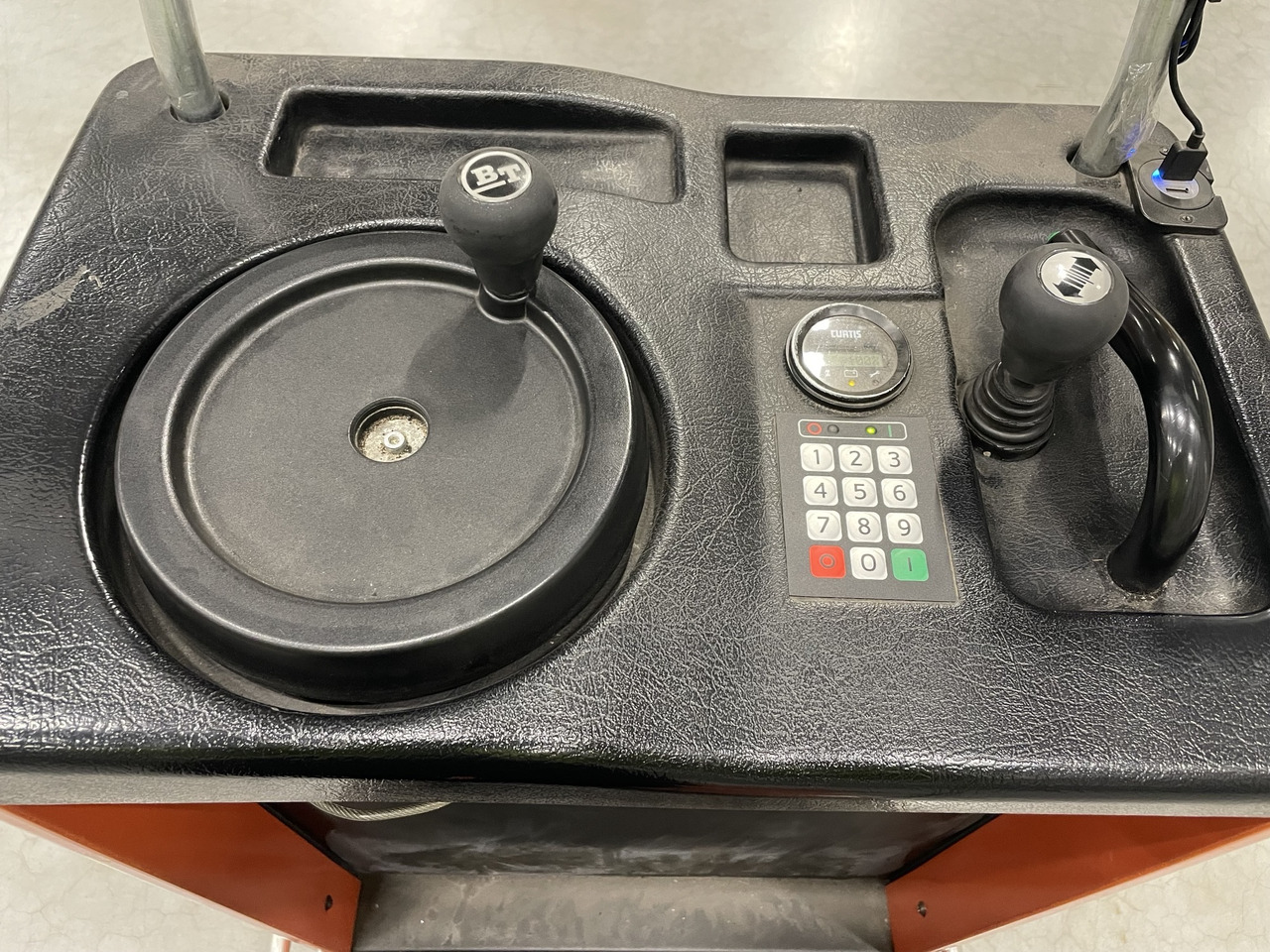 BT 609 AC TT - Μηχάνημα συλλογής παραγγελιών: φωτογραφία 3 BT 609 AC TT - Μηχάνημα συλλογής παραγγελιών: φωτογραφία 3