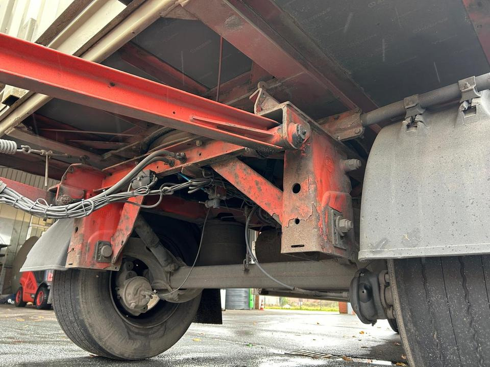 Τρέιλερ κουρτίνα Anhänger + Krone + 2 Achsen + Scheibenbremse + EZ 2016 + TÜV: φωτογραφία 9 Τρέιλερ κουρτίνα Anhänger + Krone + 2 Achsen + Scheibenbremse + EZ 2016 + TÜV: φωτογραφία 9