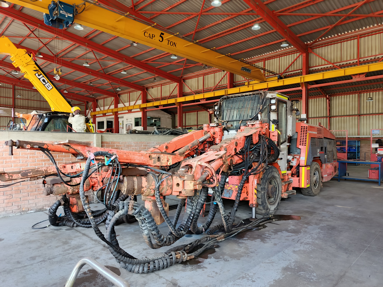 SANDVIK DD321-40C - Μηχάνημα ορυχείων: φωτογραφία 1 SANDVIK DD321-40C - Μηχάνημα ορυχείων: φωτογραφία 1