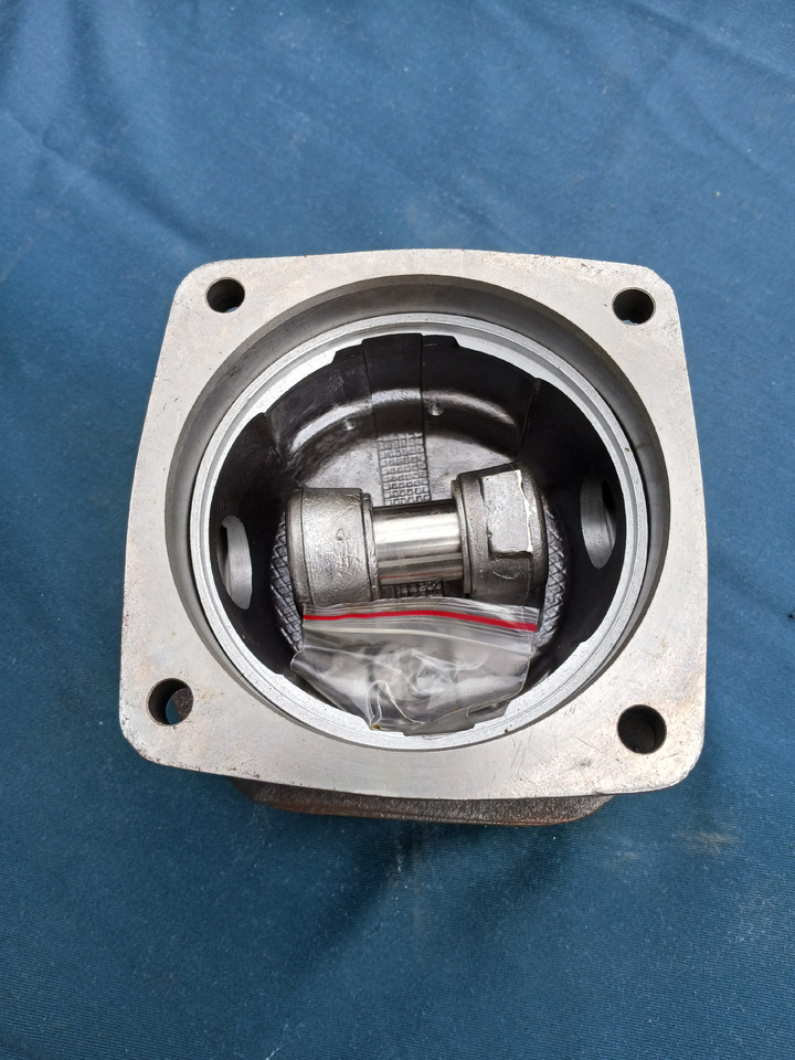 DT Cylinder/ Piston aircompressor for Mercedes - Κομπρεσέρ: φωτογραφία 2 DT Cylinder/ Piston aircompressor for Mercedes - Κομπρεσέρ: φωτογραφία 2