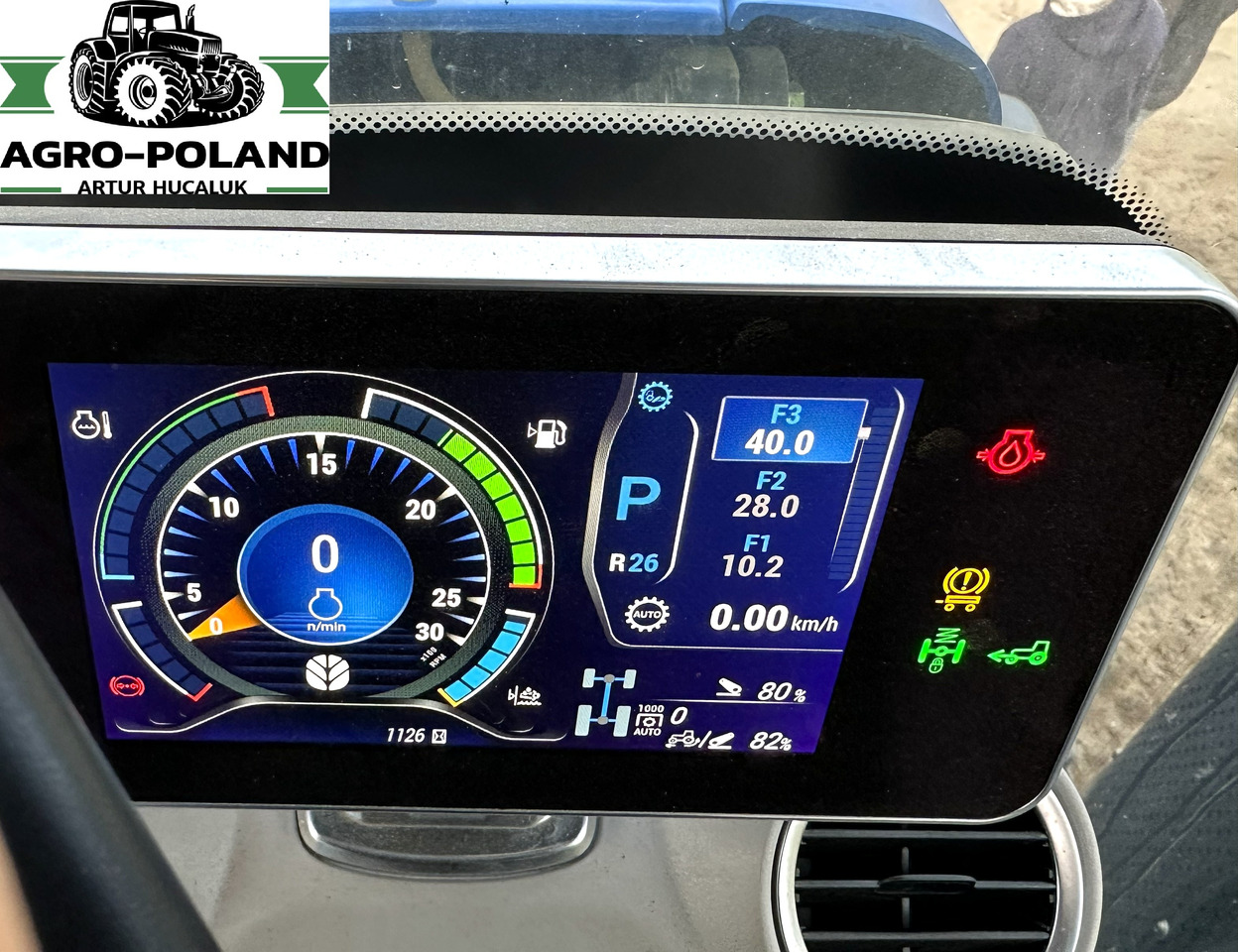 NEW HOLLAND T 8.435 HD SMARTTRAX - 2024 ROK - 1126 h - Τρακτέρ: φωτογραφία 4 NEW HOLLAND T 8.435 HD SMARTTRAX - 2024 ROK - 1126 h - Τρακτέρ: φωτογραφία 4