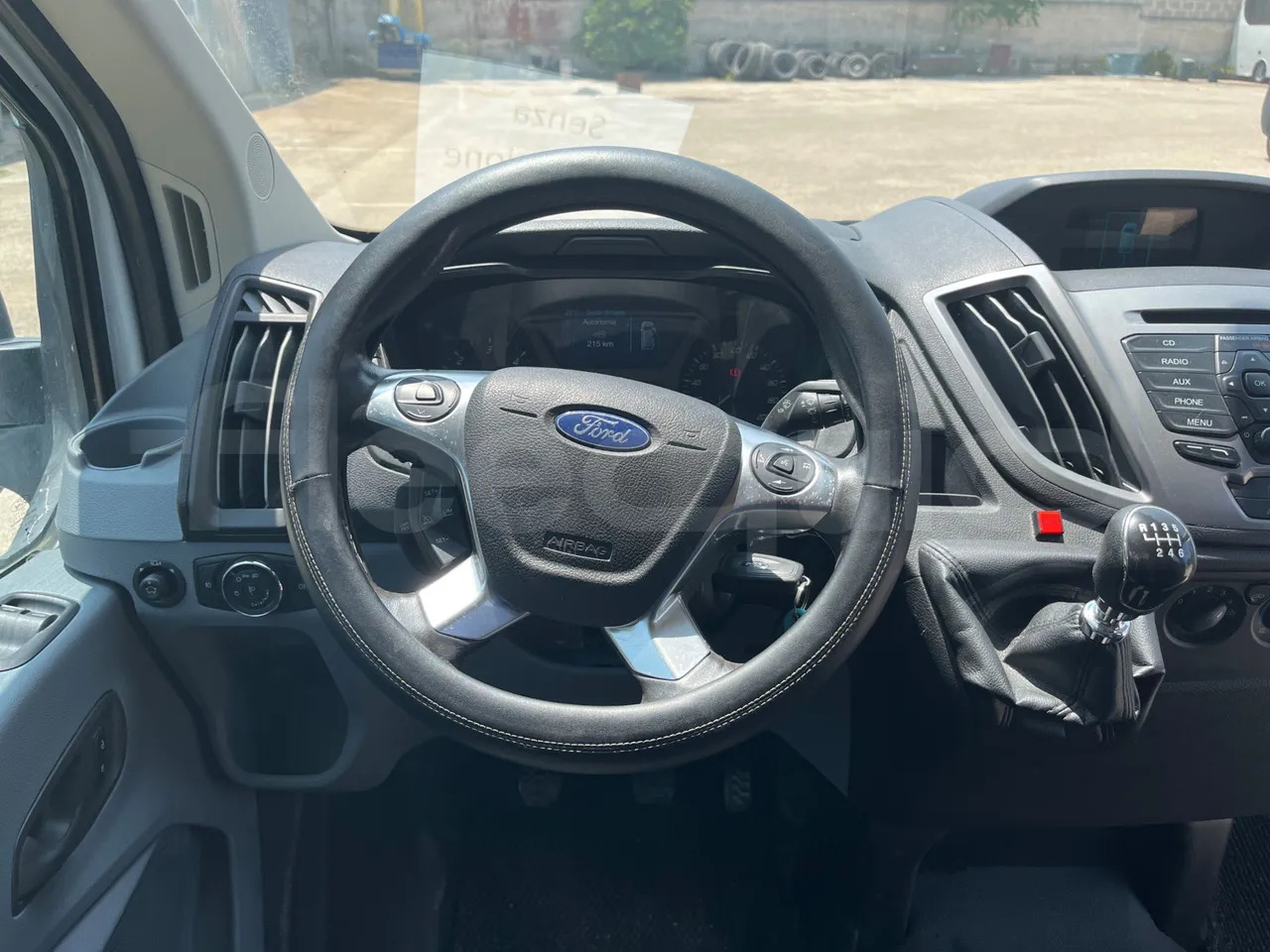 Μικρό λεωφορείο, Επιβατικό βαν Ford Transit: φωτογραφία 18 Μικρό λεωφορείο, Επιβατικό βαν Ford Transit: φωτογραφία 18