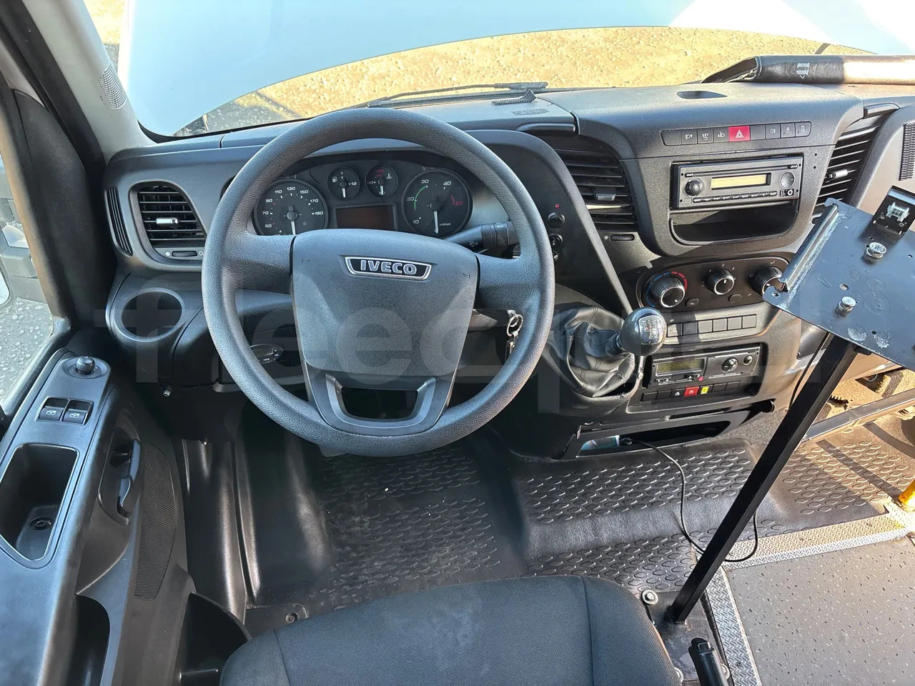 Μικρό λεωφορείο, Επιβατικό βαν Iveco A50C17: φωτογραφία 17