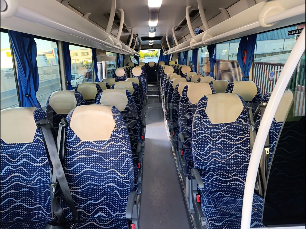 Πούλμαν Iveco Crossway: φωτογραφία 25 Πούλμαν Iveco Crossway: φωτογραφία 25