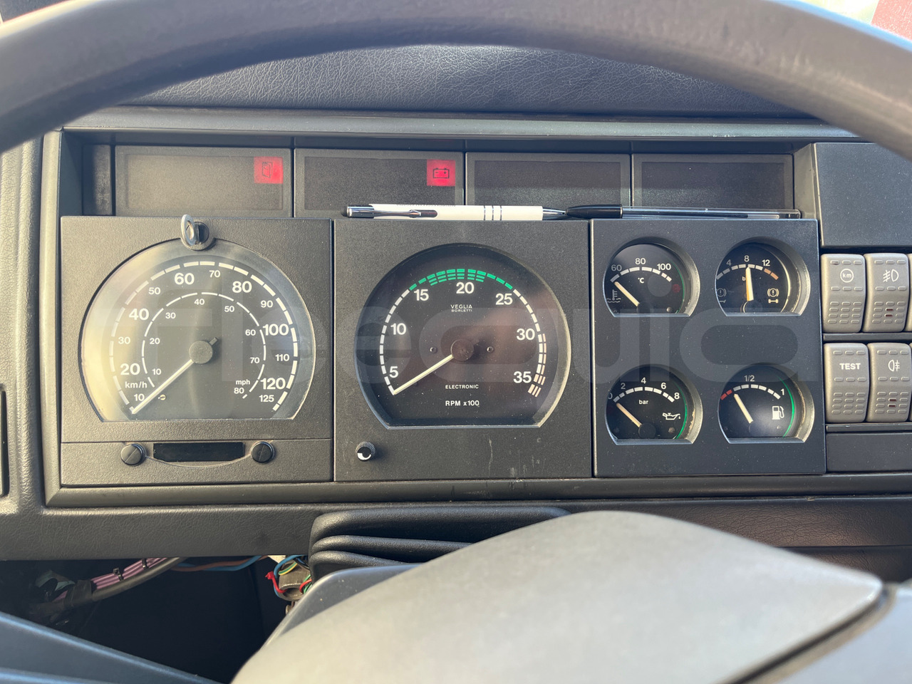 Iveco E24 - Πούλμαν: φωτογραφία 3 Iveco E24 - Πούλμαν: φωτογραφία 3