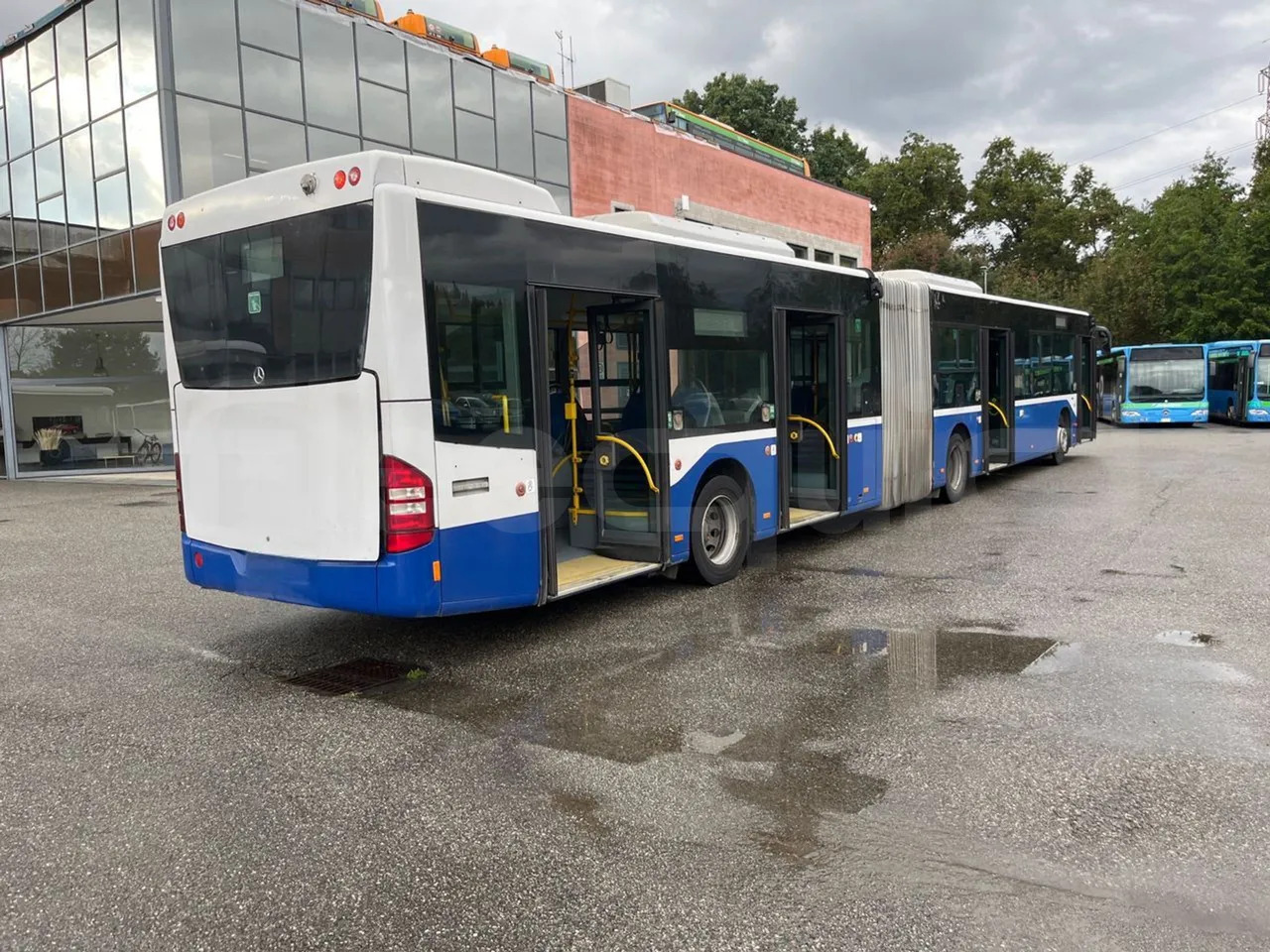 Αστικό λεωφορείο Mercedes-Benz Conecto: φωτογραφία 8 Αστικό λεωφορείο Mercedes-Benz Conecto: φωτογραφία 8