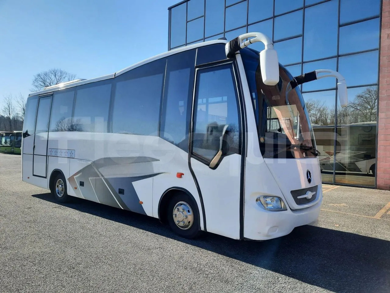Mercedes-Benz MB1022 - Πούλμαν: φωτογραφία 1 Mercedes-Benz MB1022 - Πούλμαν: φωτογραφία 1