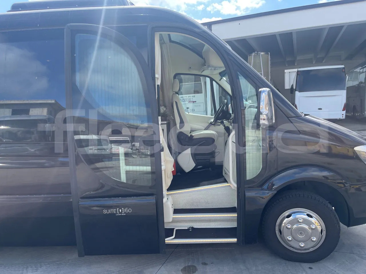 Μικρό λεωφορείο, Επιβατικό βαν Mercedes-Benz Sprinter: φωτογραφία 12