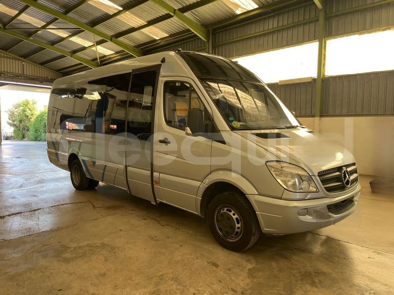 Mercedes-Benz Sprinter - Προαστιακό λεωφορείο: φωτογραφία 1 Mercedes-Benz Sprinter - Προαστιακό λεωφορείο: φωτογραφία 1